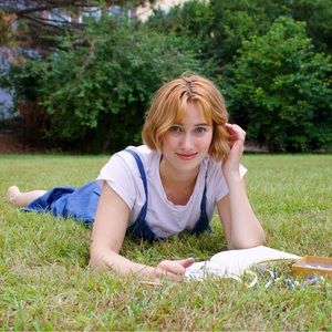 Meet your Posher, Lauren